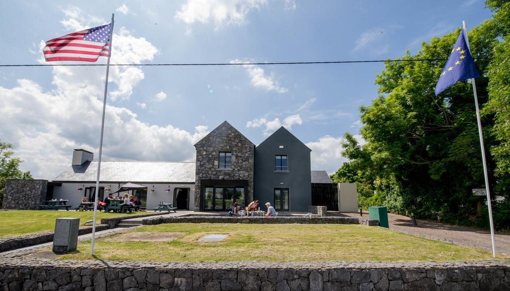 Burren Atlantic Hotel & Holiday Cottages Ballyvaughan Exterior foto